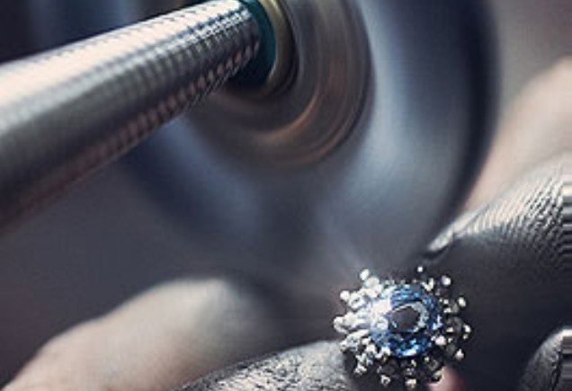 PCB在線激光鐳雕機(jī)保養(yǎng)方法